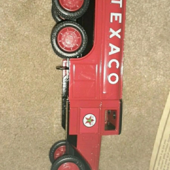 Texaco 1930 Diamond Fuel Tanker - Picture 6 of 8